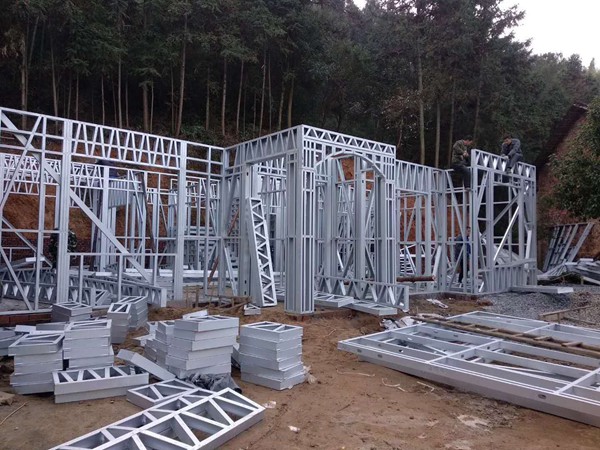 2019再不建房就吃大虧了,國家提倡農村建輕鋼別墅還給資金補貼!(圖2) 輕鋼別墅主體