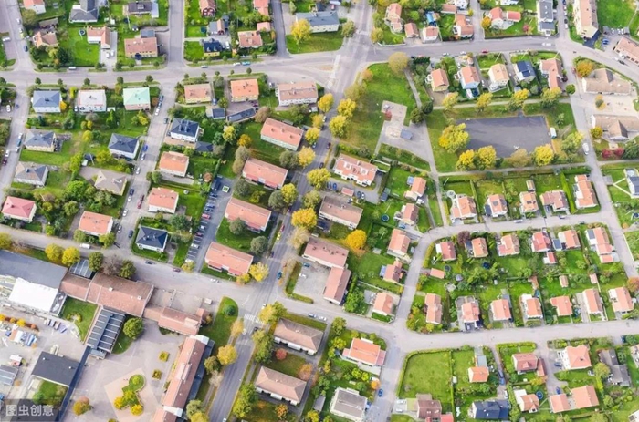 紅磚被禁,輕鋼為何在全國(guó)推起熱潮?看完央視報(bào)道頓時(shí)懂了(圖2) 紅磚被禁,輕鋼為何在全國(guó)推起熱潮?看完央視報(bào)道頓時(shí)懂了(圖2)