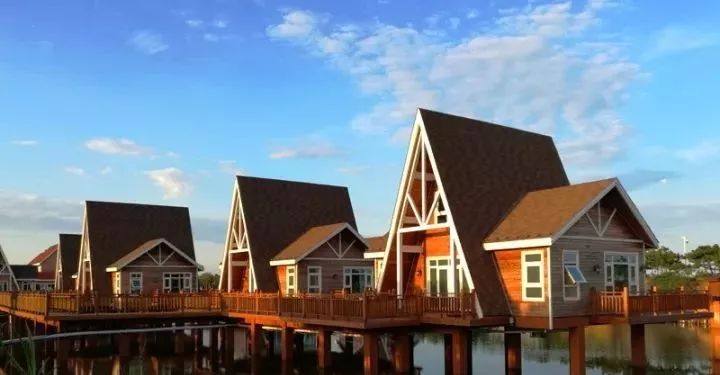 度假酒店也可以做輕鋼結(jié)構(gòu)的嗎?水上七星級輕鋼度假酒店!(圖6) 睿婕輕鋼別墅