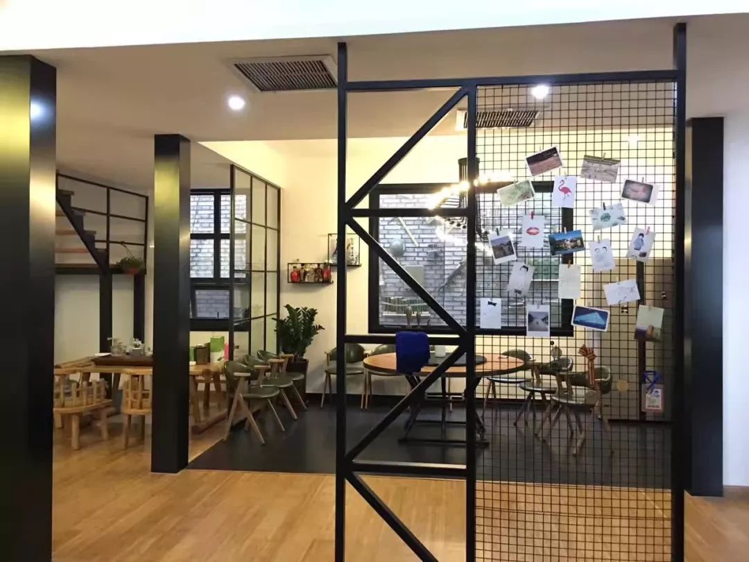 最近有很多商家問有沒有民宿案例,國家正大力推廣住宅轉(zhuǎn)民宿(圖7) 睿婕輕鋼別墅