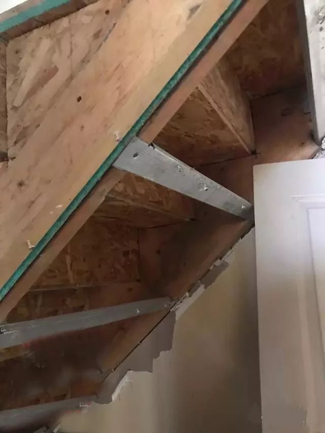 輕鋼別墅不會(huì)生銹,看看拆掉19年前的輕鋼別墅!(圖3) 睿婕輕鋼別墅