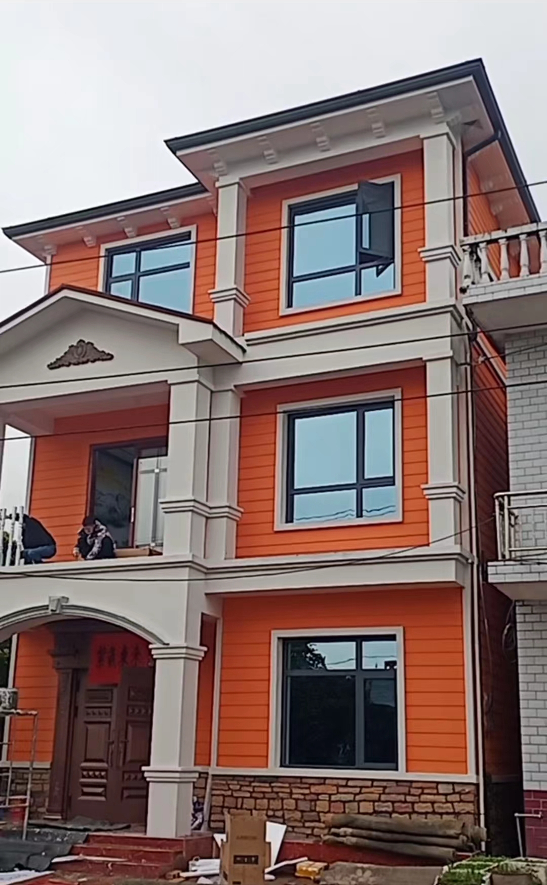 輕鋼別墅和磚混別墅哪個好？兩種房屋的性能對比(圖2)