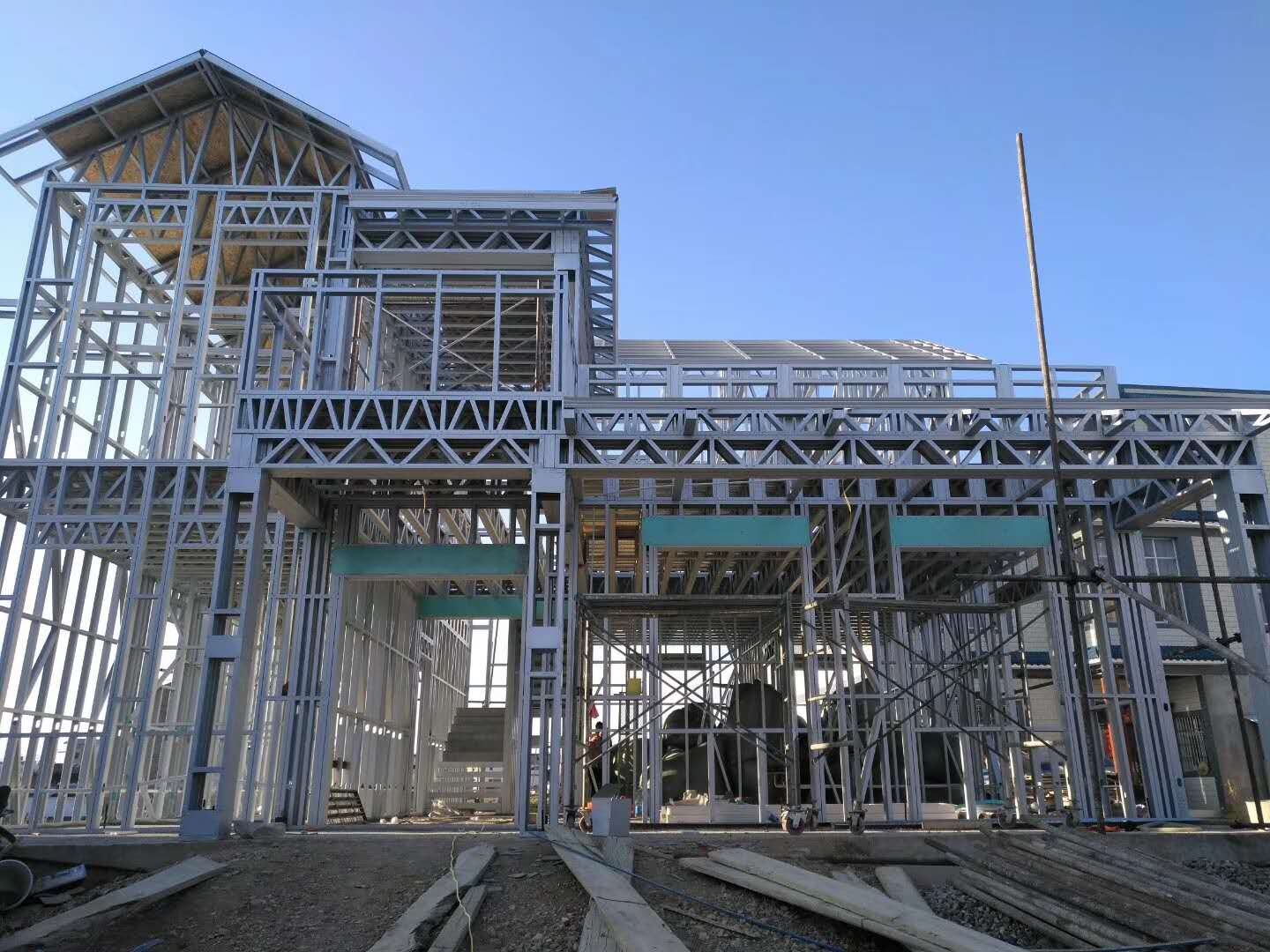 輕鋼房屋和框架結構房屋的區(qū)別：選擇適合您的理想居所